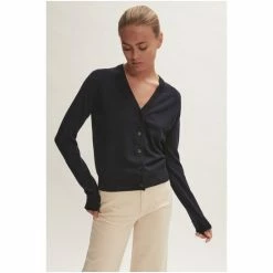 Jigsaw Merino V-Neck Cardigan Black -Jigsaw store unnamed file 1851
