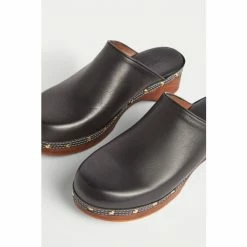 Jigsaw Black Hayle Wooden Black Leather Clogs Shoes -Jigsaw store unnamed file 2065