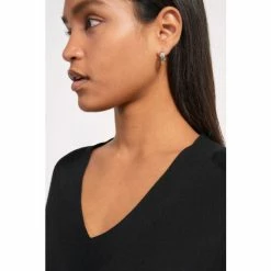 Jigsaw Merino V-Neck Black Slouchy Jumper -Jigsaw store unnamed file 3